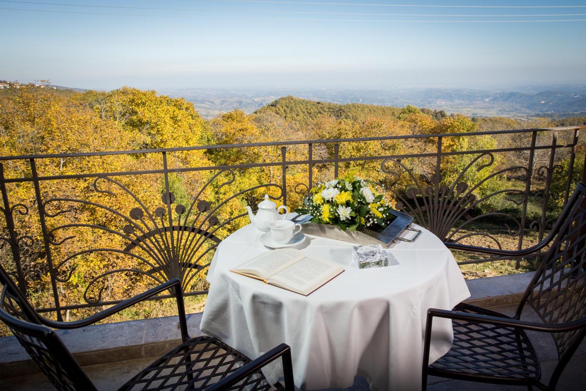 Atrion Highland Hotel إلاتوشوري الغرفة الصورة